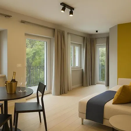 Valesca Apartahotel